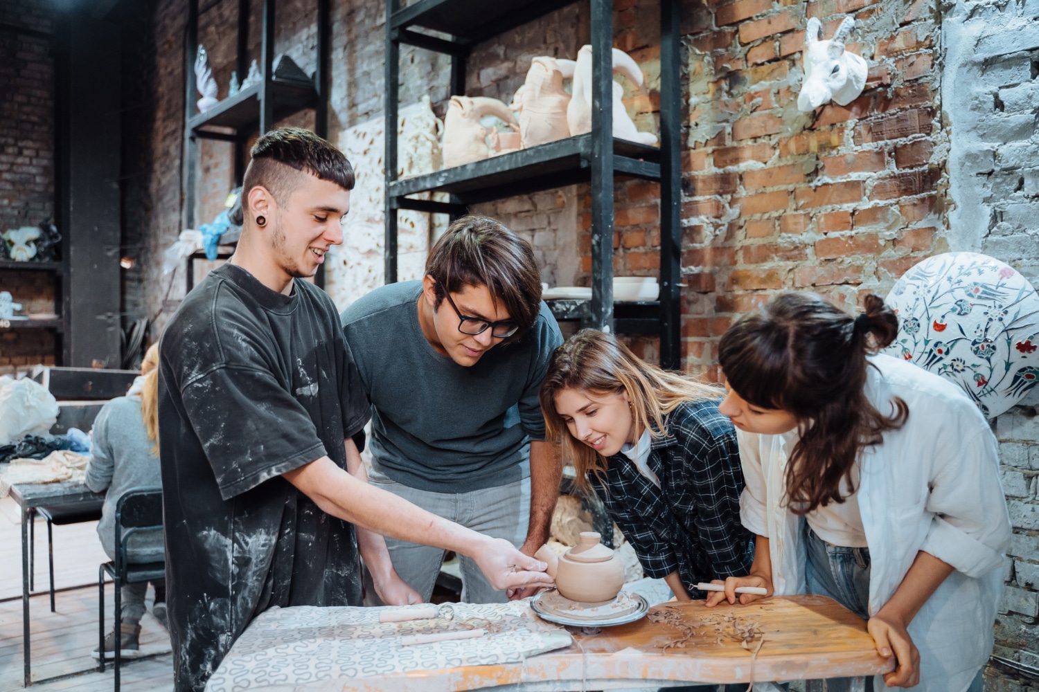 Les métiers d'art qui recrutent en 2025 : découvrez les opportunités dans l'artisanat
