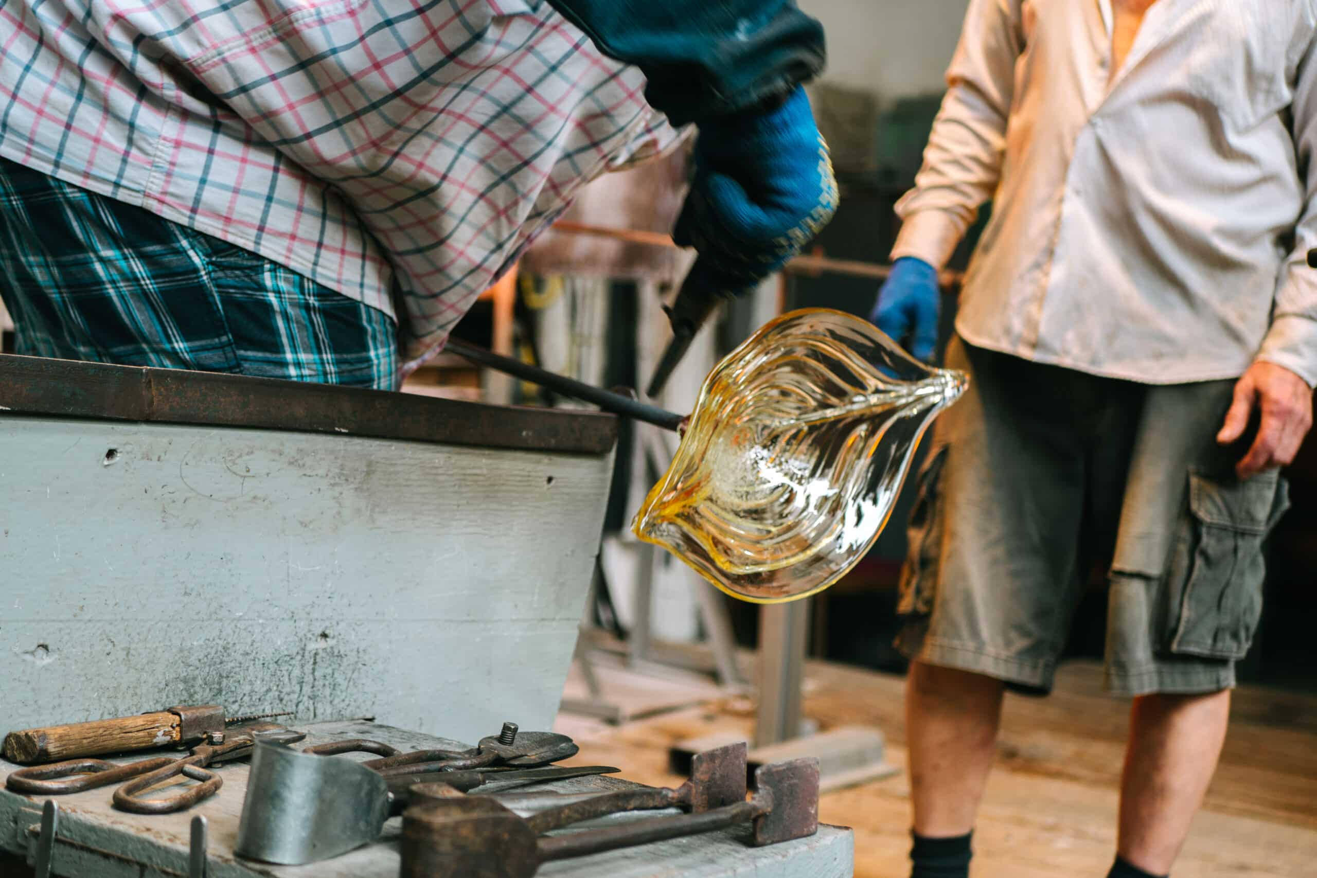 Maître Verrier à Paris : Les 10 Meilleurs Artisans du Verre Artistique