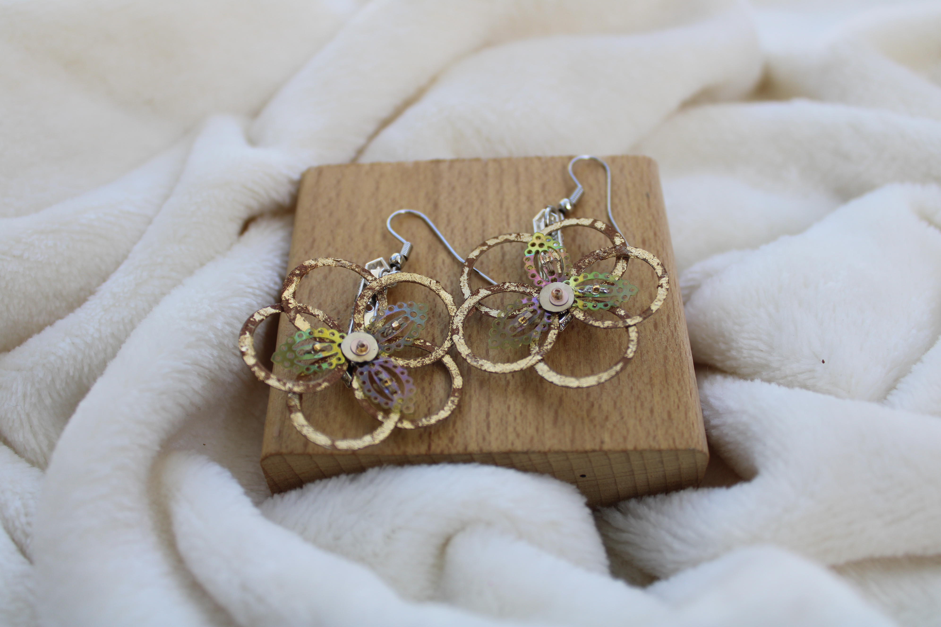 Atelier Bijou brodé : modèle ethérée